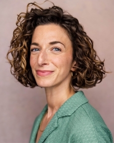 Fredi Bernstein headshot
